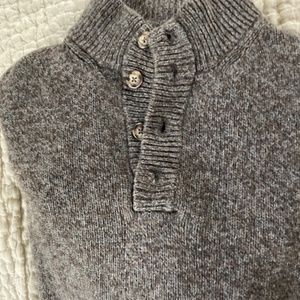 Like New Saks Italian made Cashmere Sweater